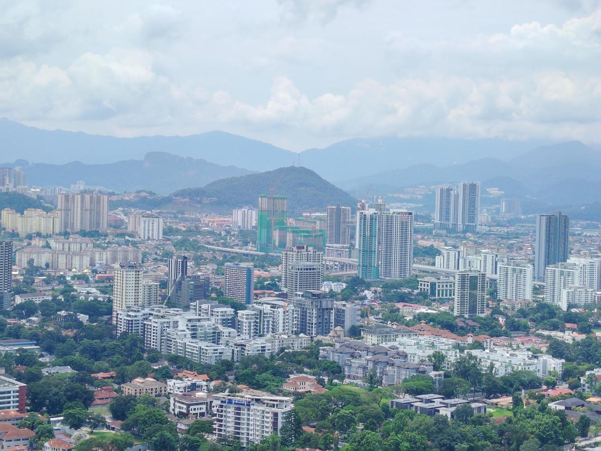 Pangsapuri Agile Sky Garden Trx At Bukit Bintang Kuala Lumpur